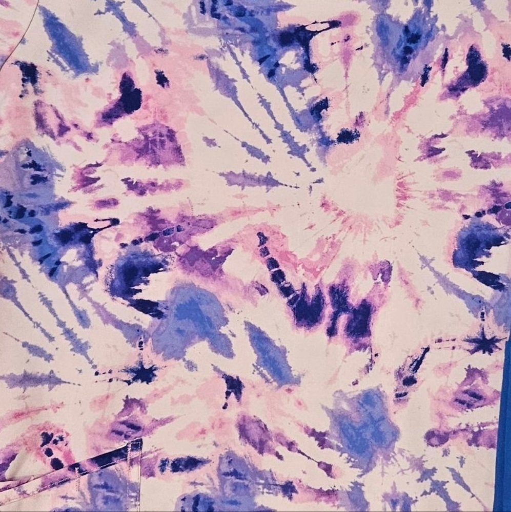 Tie Die Scrub Set - Picture 2 of 2